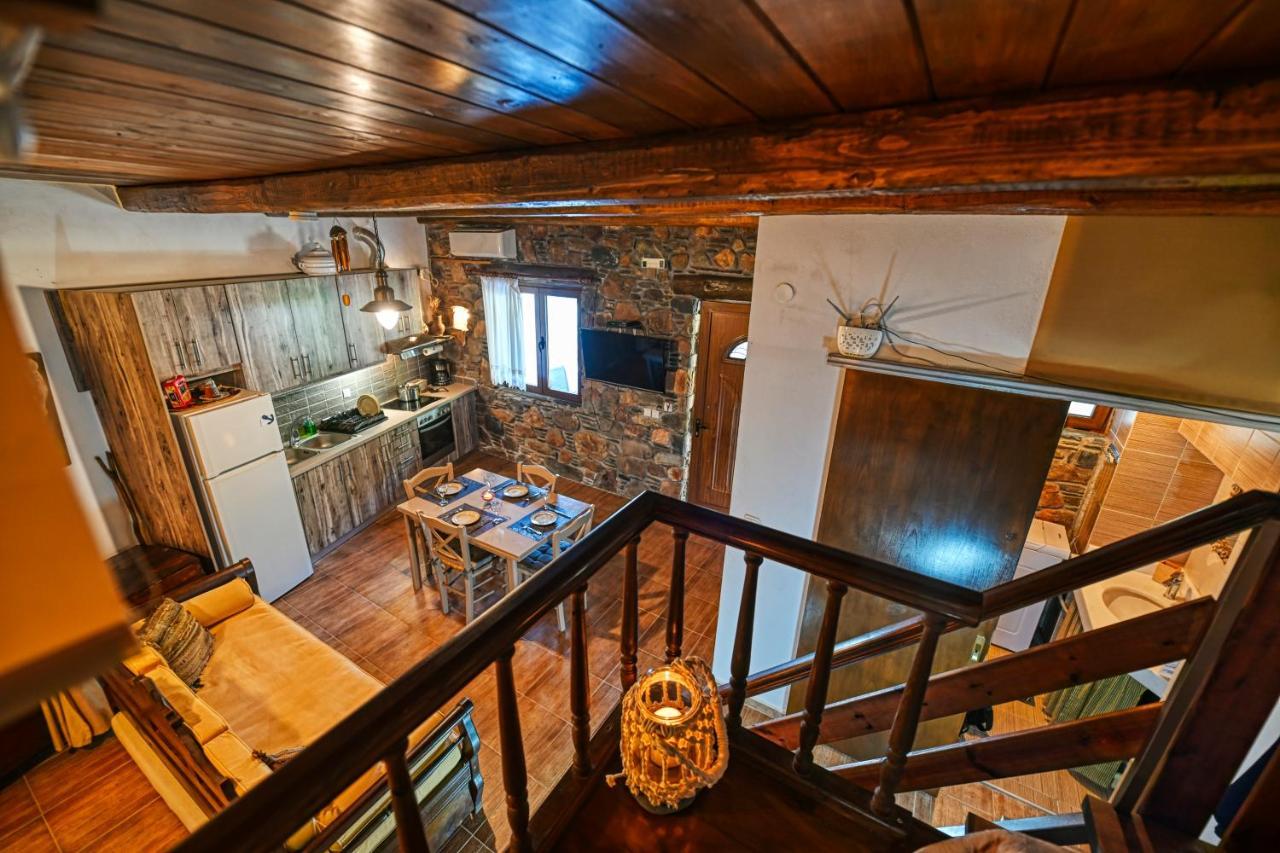 "Pefkopetro" Traditional House Keramotí 외부 사진