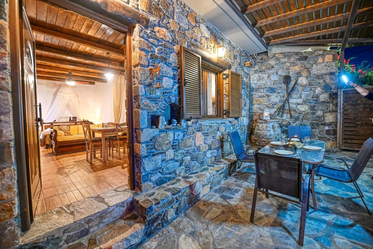 "Pefkopetro" Traditional House Keramotí 외부 사진