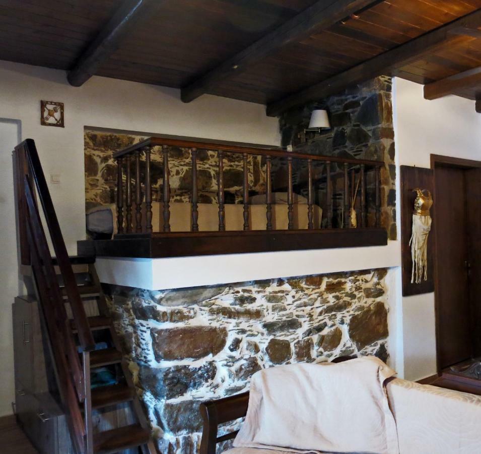 "Pefkopetro" Traditional House Keramotí 외부 사진